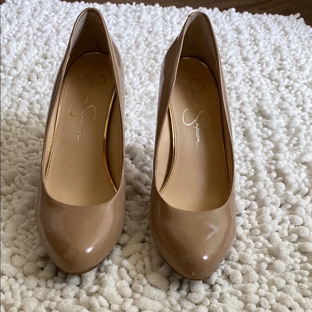 Jessica Simpson Tan Classic Patent Heels Pumps